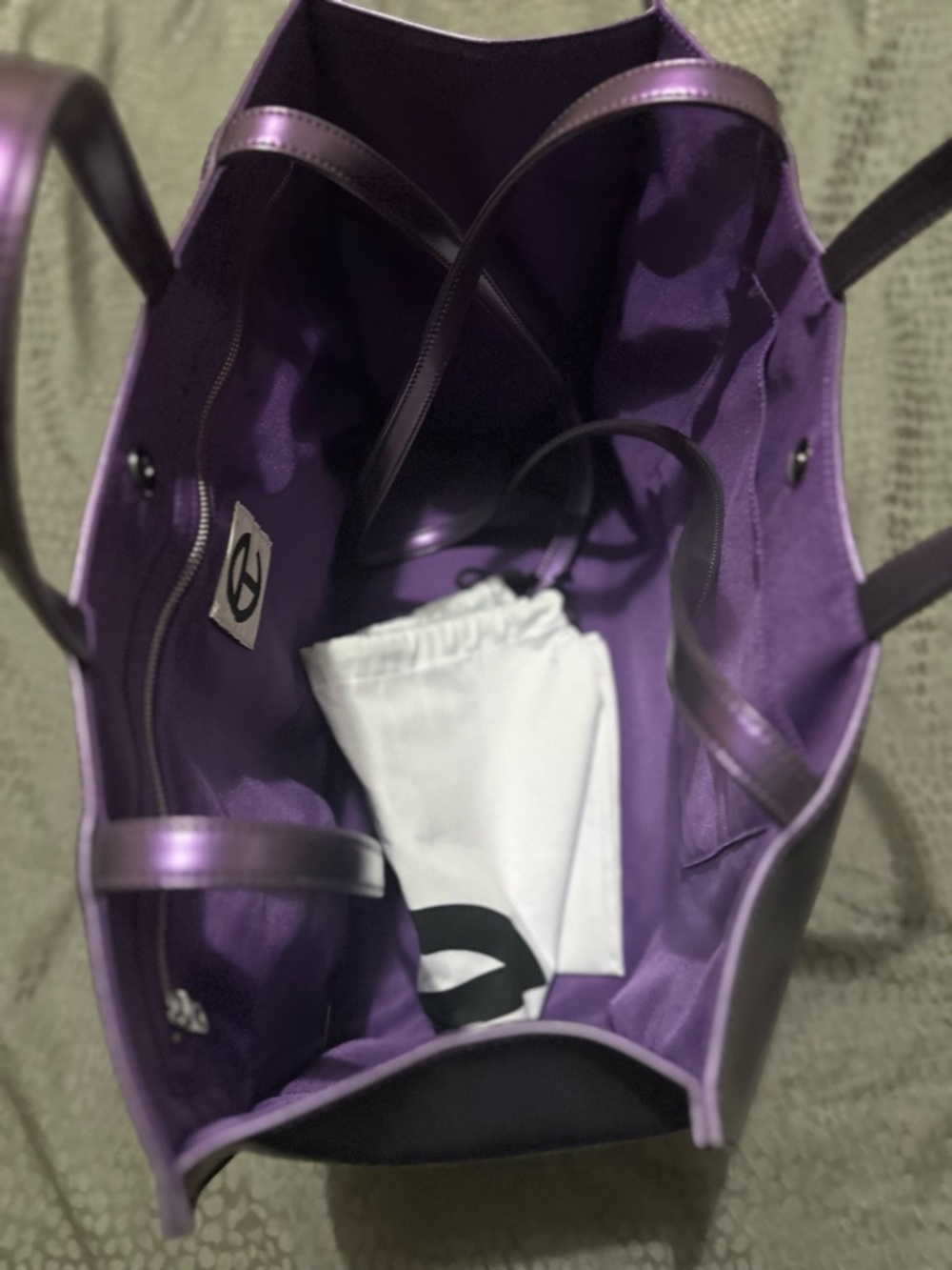 Telfar Metallic Purple AÇAÍ Shopping Tote with Embossed Logo - Picture 4 of 4